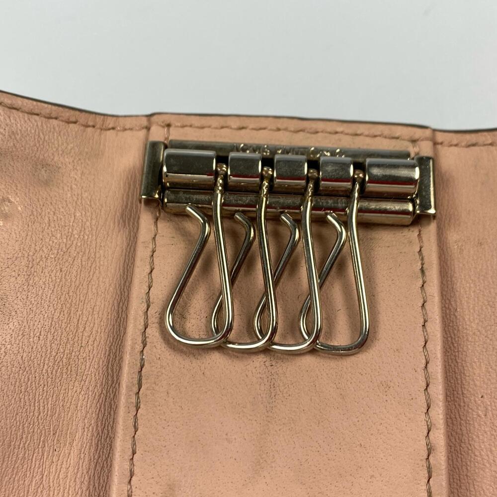 LOUIS VUITTON Multicles Key Case - Picture 7 of 10